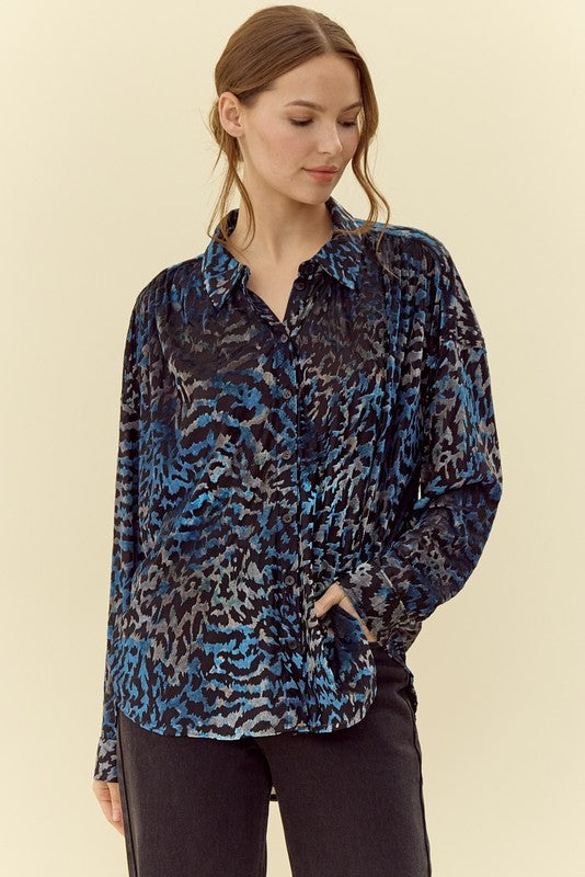 Velvet Leopard Dolman Sleeves Top - Blue