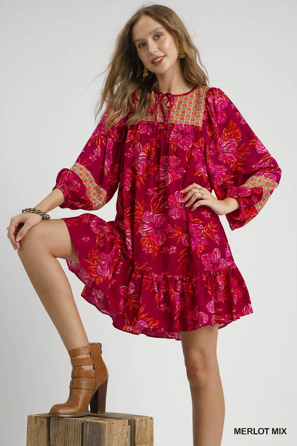 Abstract Hibiscus Elastic Sleeve Mini Dress - Merlot